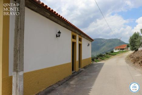 Quinta Do Monte Bravo - Douro - Quarto Duplo Villa Ervedosa do Douro Bagian luar foto